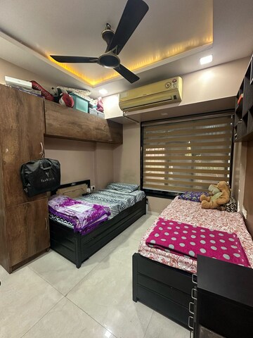 Bedroom in 2 BHK Apartment at Seawoods – for Rent