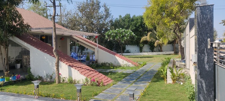 Garden, dhamtari road 3 Bedroom 4000 Sq.Ft. Villa In Dhamtari Road Raipur 8225270