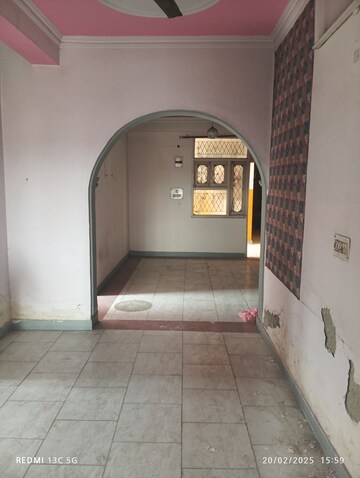 Study Room in 3.5 BHK Builder Floor at Shalimar Garden – for Sale