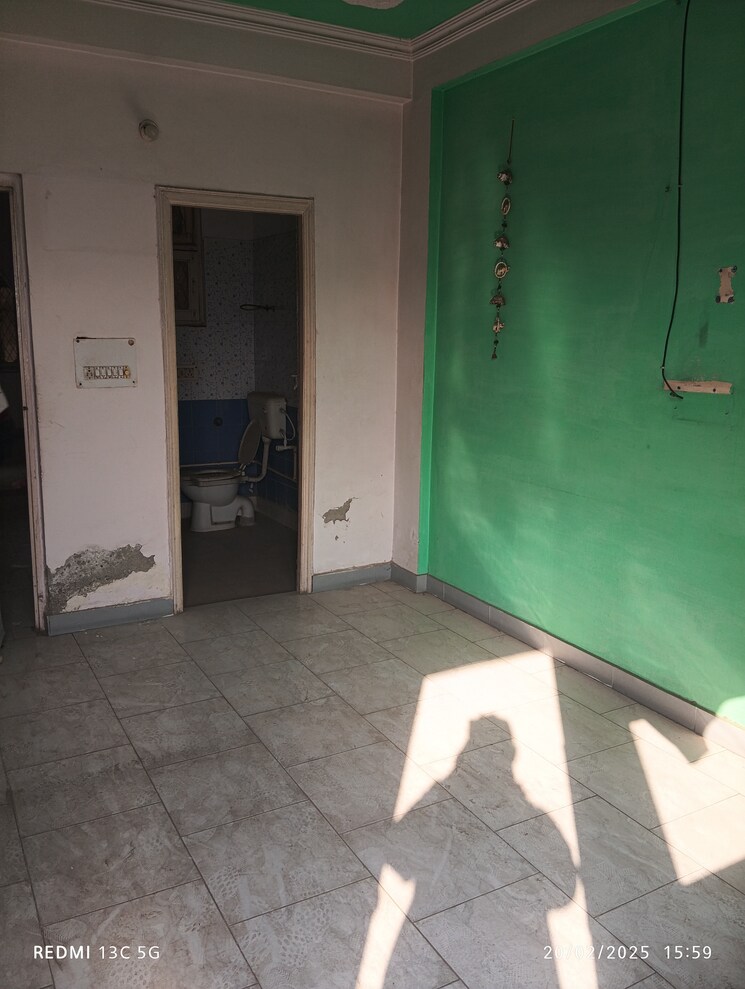 Room, shalimar garden 3.5 Bedroom 1300 Sq.Ft. Builder Floor In Shalimar Garden Ghaziabad 8225285