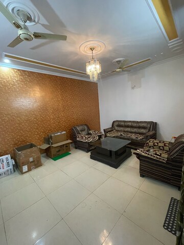 Living Room in 2.5 BHK Builder Floor at Sector 54 – for Rent