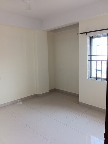 Room in 3 BHK Builder Floor at Beharbari Chariali – for Rent