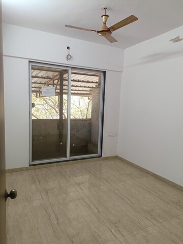 Room in 3 BHK Apartment at Samrin Heritage, Panch Pakhadi – for Sale