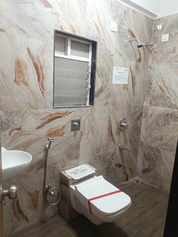 Bathroom in 3 BHK Apartment at Samrin Heritage, Panch Pakhadi – for Sale