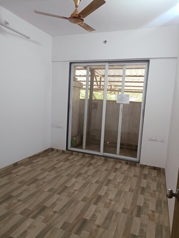Room in 3 BHK Apartment at Samrin Heritage, Panch Pakhadi – for Sale