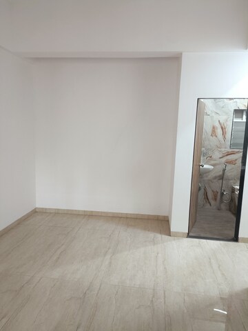 Room in 3 BHK Apartment at Samrin Heritage, Panch Pakhadi – for Sale