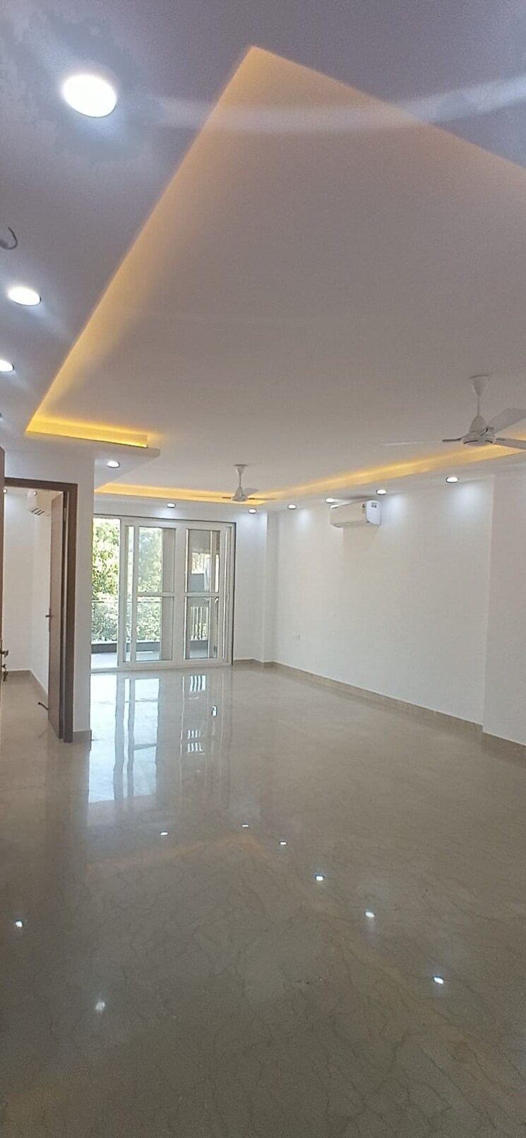 Room, kalkaji 3 Bedroom 1800 Sq.Ft. Builder Floor In Kalkaji Delhi 8225338