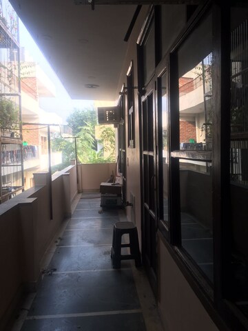 Building Lobby in 3 BHK Builder Floor at Kohli One Malibu Town, Sector 47 – for Rent