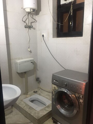 Bathroom in 3 BHK Builder Floor at Kohli One Malibu Town, Sector 47 – for Rent