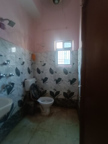 Bathroom in 2 BHK Apartment at Exhibition Road – for Rent