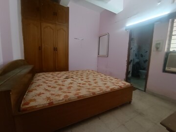 Bedroom in 2 BHK Apartment at Exhibition Road – for Rent