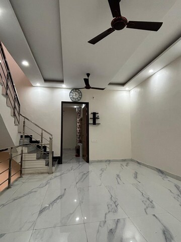 Room in 3.5 BHK Independent House at Ambala Highway – for Sale