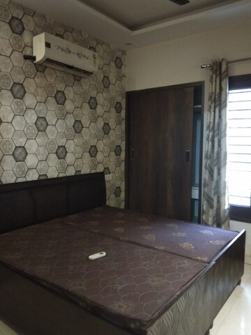 Bedroom in 2 BHK Apartment at Patiala Road – for Rent