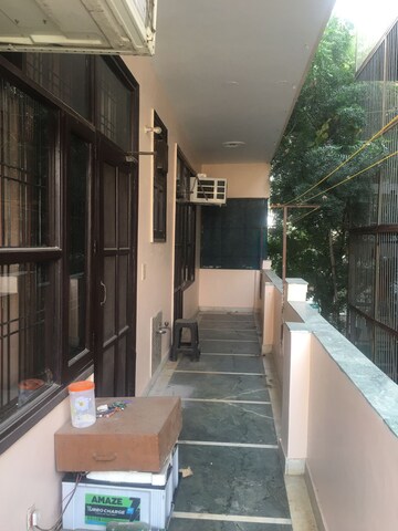 Balcony in 3 BHK Builder Floor at SS Mayfield Gardens, Sector 51 – for Rent