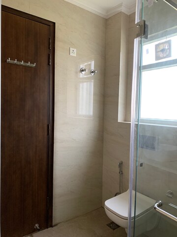 Bathroom in 3 BHK Builder Floor at SS Mayfield Gardens, Sector 51 – for Rent