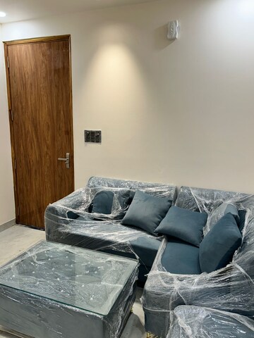 Bedroom in 1 BHK Builder Floor at Ardee City, Sector 52 – for Rent