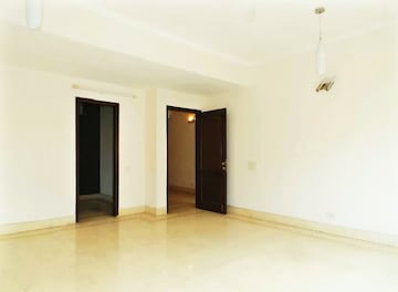 Room in 4 BHK Builder Floor at Greater Kailash I – for Rent