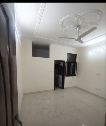Bathroom in 3 BHK Builder Floor at Mehrauli Gurgaon Road – for Rent