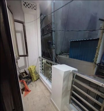 Balcony in 3 BHK Builder Floor at Mehrauli Gurgaon Road – for Rent