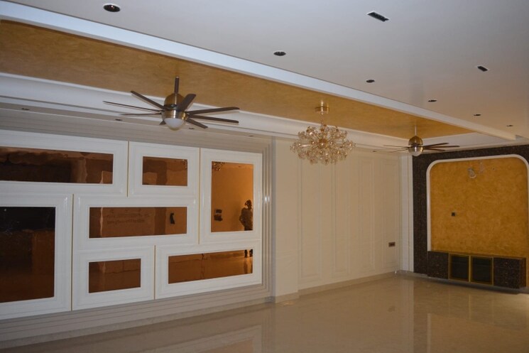 Living Room, rwa-gyan-khand-3 4 Bedroom 2500 Sq.Ft. Builder Floor In Indrapuram Ghaziabad 8225527