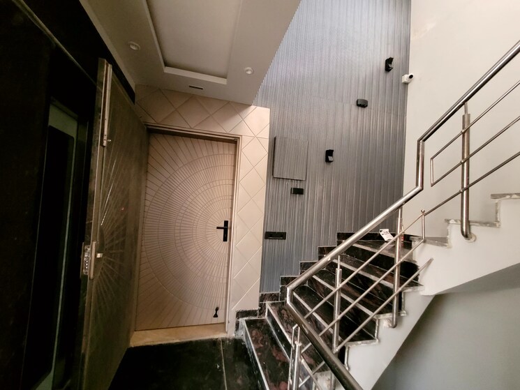 Balcony, sector 46 6+ Bedroom 358 Sq.Yd. Independent House In Sector 46 Faridabad 8225539