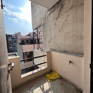 Kitchen in 3 BHK Builder Floor at Ansal Sushant Lok I, Sector 43 – for Rent