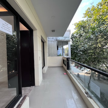Balcony in 3 BHK Builder Floor at Ansal Sushant Lok I, Sector 43 – for Rent