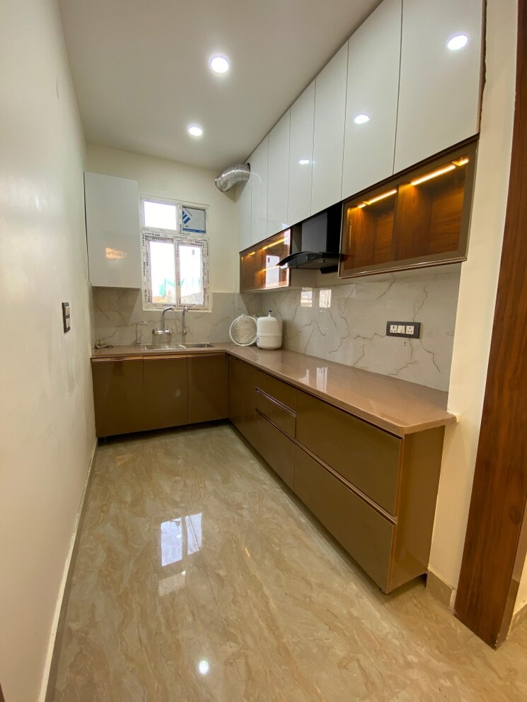 Kitchen, soho-apartments 3 Bedroom 1500 Sq.Ft. Builder Floor In Shakti Khand Ghaziabad 8225551