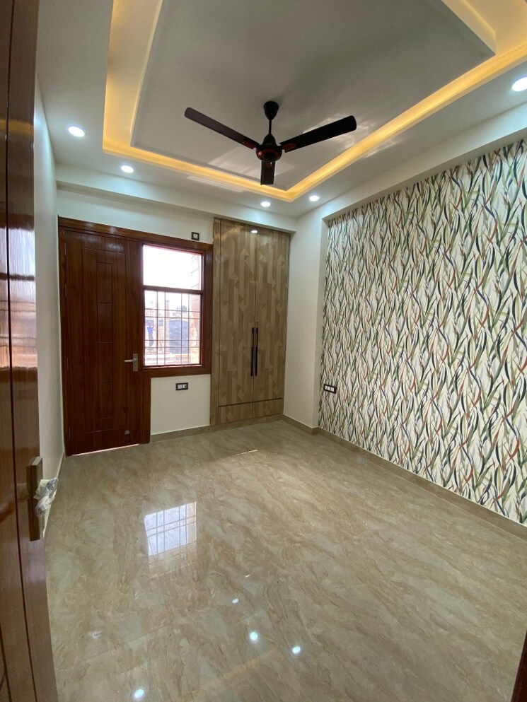 Bedroom, soho-apartments 3 Bedroom 1500 Sq.Ft. Builder Floor In Shakti Khand Ghaziabad 8225551