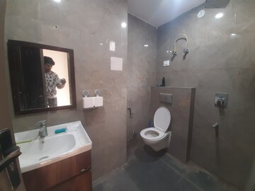 Bathroom in 3 BHK Builder Floor at Palm Residency Chhatarpur, Chattarpur – for Rent