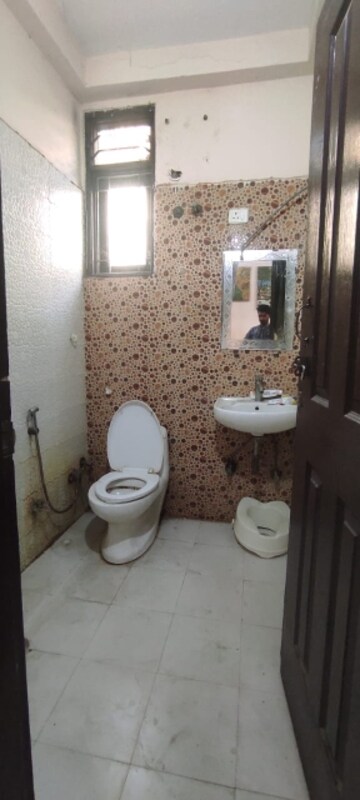 Bathroom in 2 BHK Builder Floor at RWA Gyan Khand 3, Indrapuram – for Rent