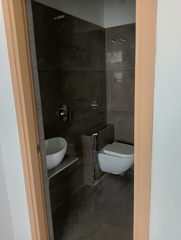 Bathroom in 2.5 BHK Apartment at Vaishnodevi Circle – for Rent