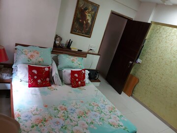 Master Bedroom in 1 BHK Apartment at Green Field B CHS LTD, Andheri East – for Rent