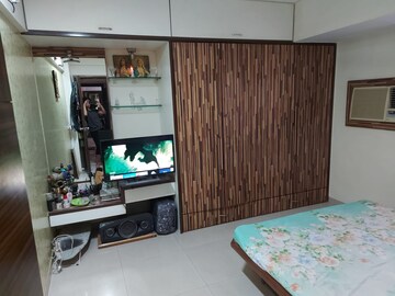Master Bedroom in 1 BHK Apartment at Green Field B CHS LTD, Andheri East – for Rent