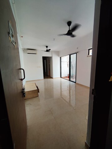 Room in 2 BHK Apartment at Lodha Palava City Lakeshore Greens, Dombivli East – for Rent