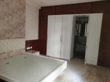 Room in 4 BHK Apartment at City Center Banjara Hills, Banjara Hills – for Rent