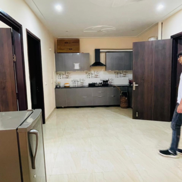 Kitchen in 2 BHK Builder Floor at Sector 52 – for Rent
