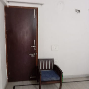Living Room in 2 BHK Builder Floor at Sector 52 – for Rent