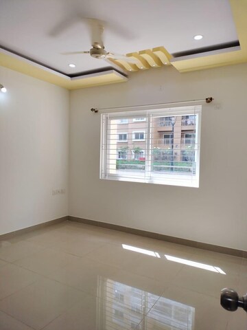 Room in 2 BHK Apartment at Mantri Webcity, Hennur – for Rent
