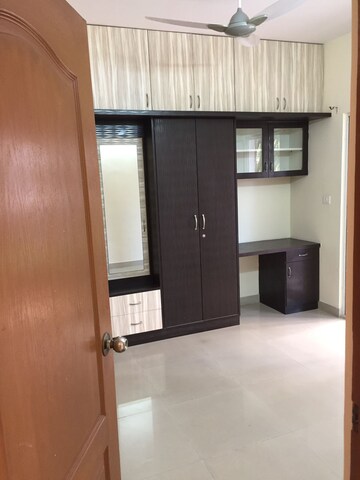Room in 3 BHK Apartment at Concorde Manhattans, Electronic City – for Rent