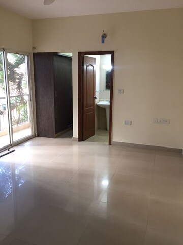 Room in 3 BHK Apartment at Concorde Manhattans, Electronic City – for Rent