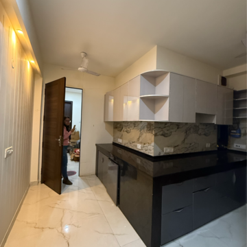 Kitchen in 1.5 BHK Builder Floor at Kalkaji – for Rent