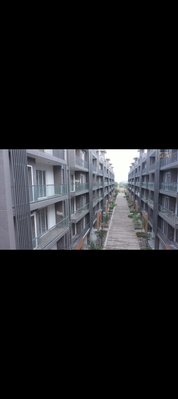 2.5 BHK Builder Floor – Exterior View View at Smart World Gems, Sector 89 - for Sale