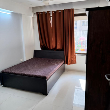 Bedroom in 3 BHK Apartment at Vastrapur – for Rent
