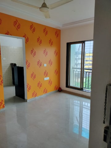 Room in 1 BHK Apartment at Kurla West – for Rent
