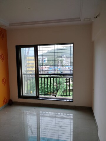 Room in 1 BHK Apartment at Kurla West – for Rent