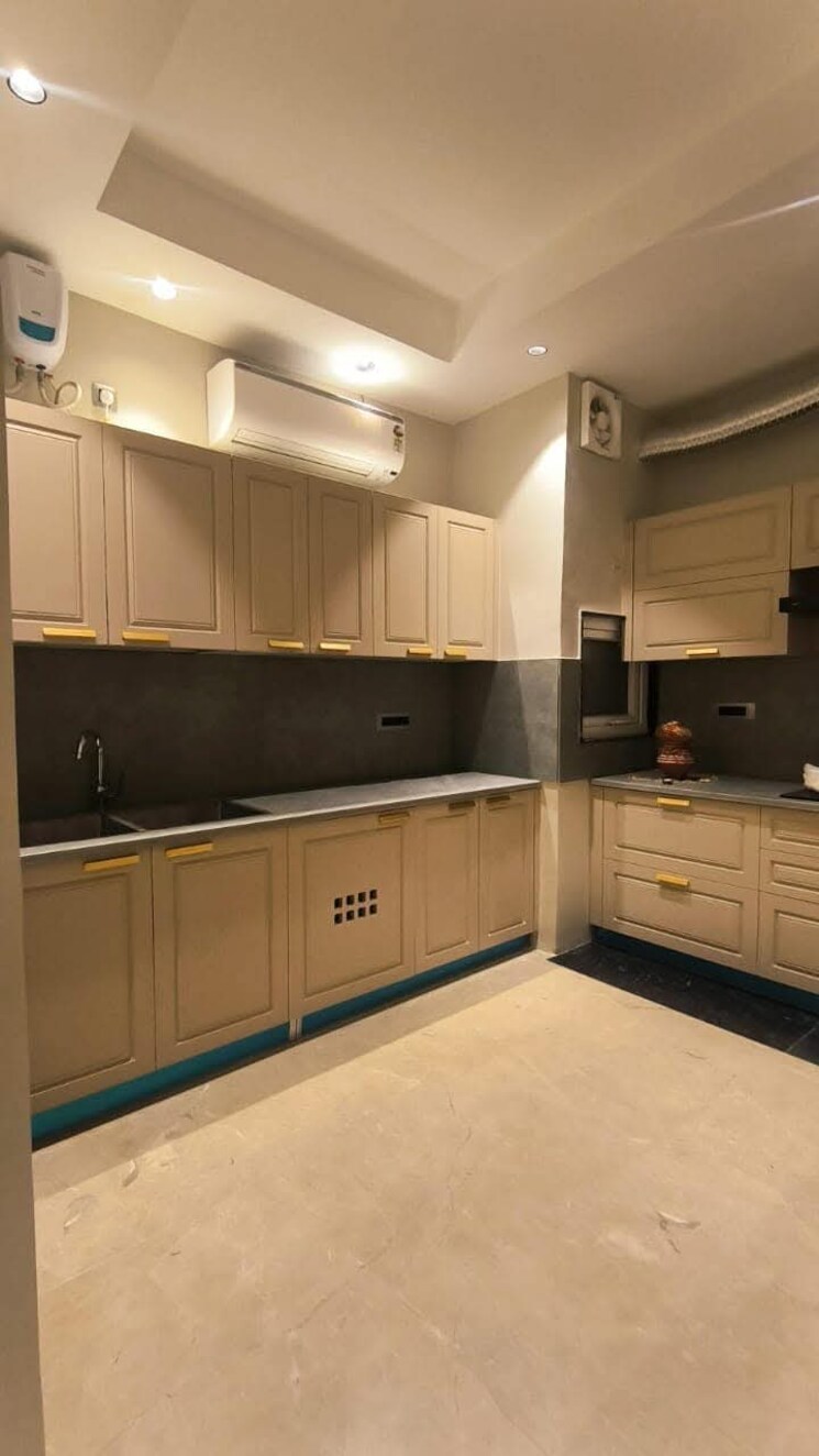 Kitchen, ireo-the-corridors 3 Bedroom 1852 Sq.Ft. Apartment In Sector 67a Gurgaon 8225998