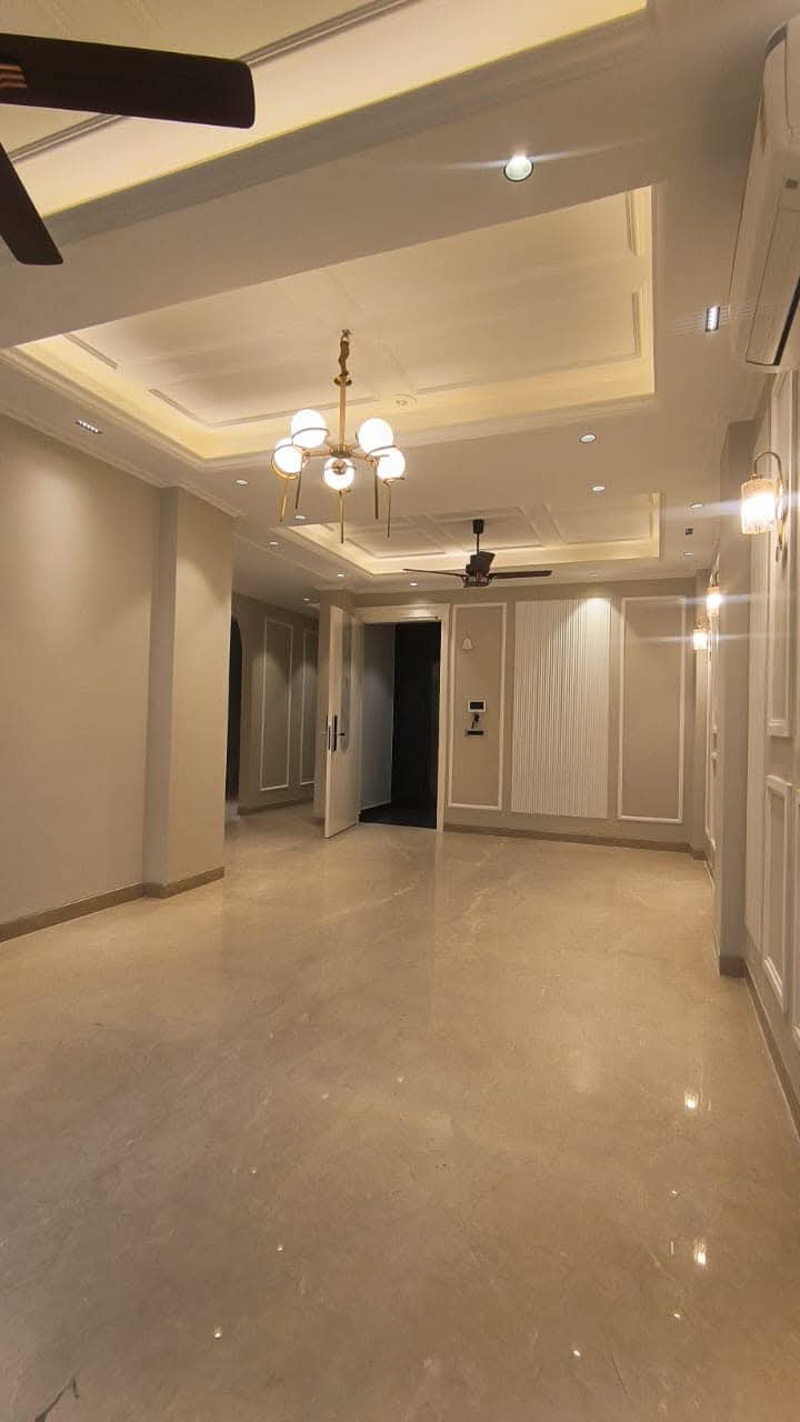 3 BHK + Servant Room Apartment For Sale in Ireo The Corridors