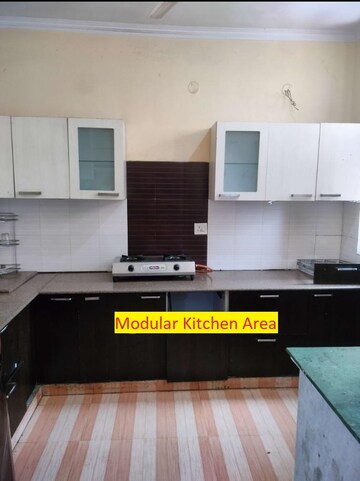 Kitchen in 3 BHK Apartment at Pashupati Housing Society, Sector 48 – for Rent