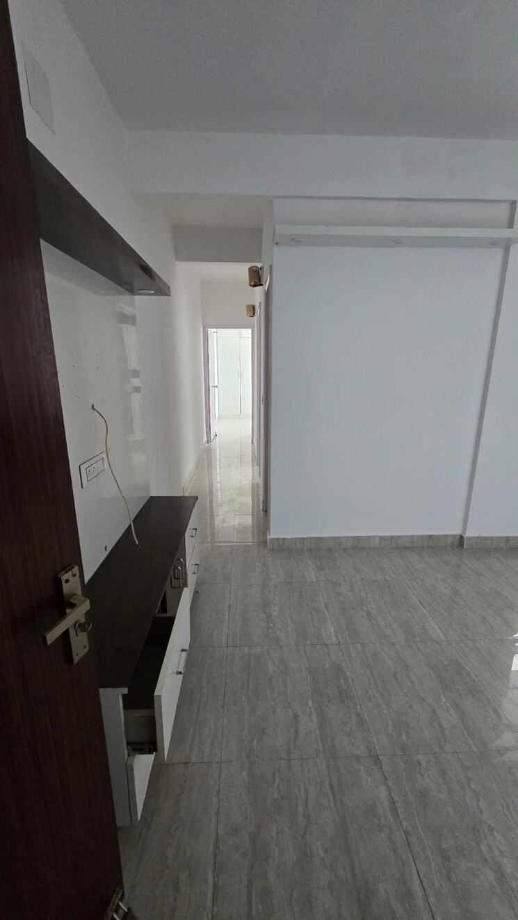 Bathroom, signature-global-solera-2 2 Bedroom 489 Sq.Ft. Apartment In Sector 107 Gurgaon 8226087